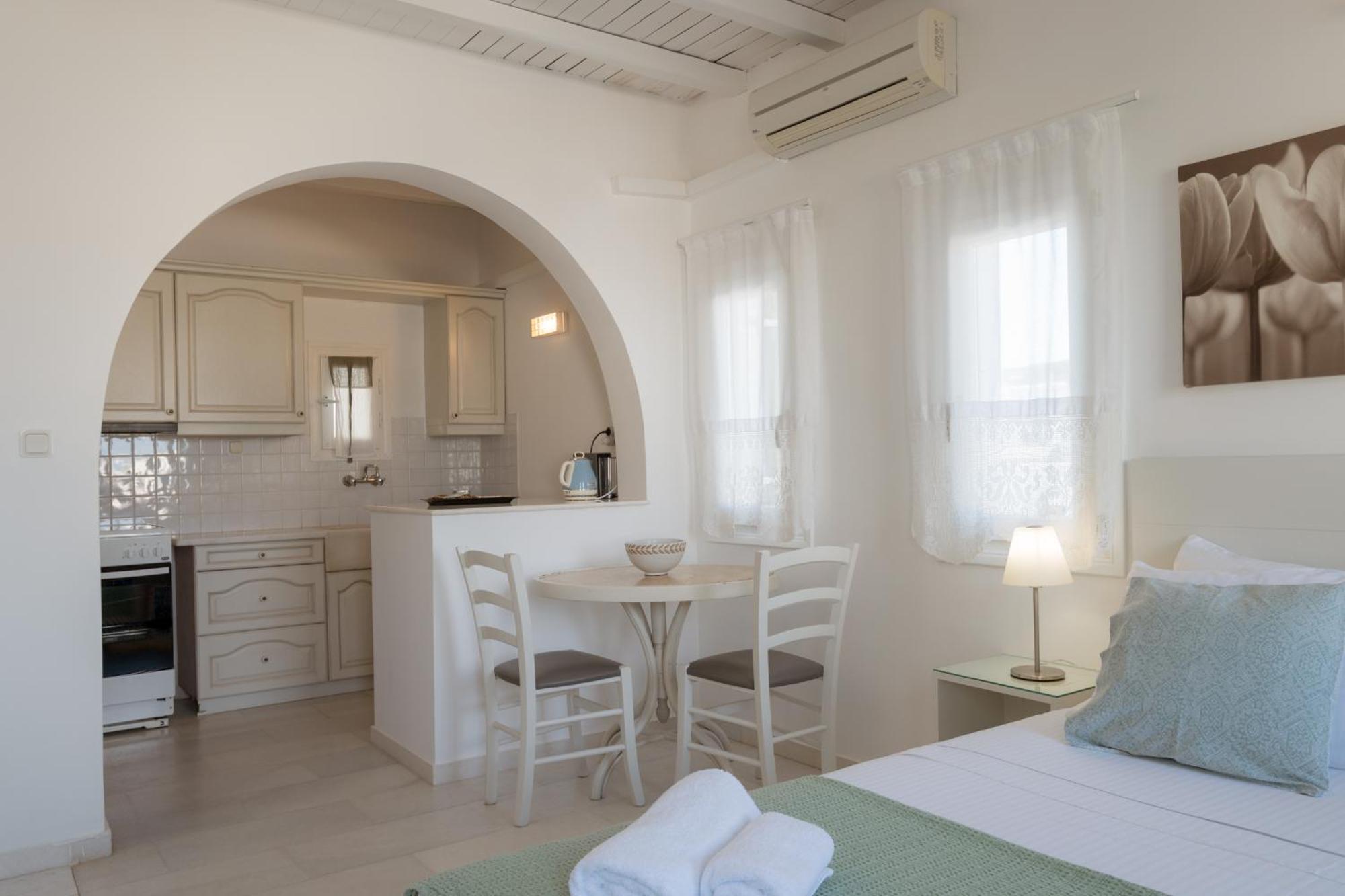 Anthos Apartments 纳乌萨 外观 照片
